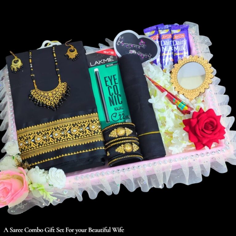 Love Gift Combo: Tangail Cotton Saree + Jewelry