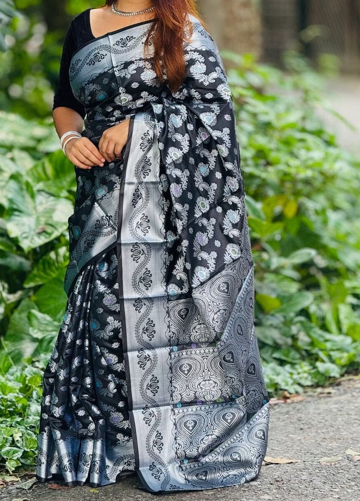 Surprise Your Wife with a Katan Saree & Jewelry Gift Box (Copy) - Image 2