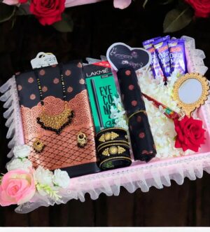 ভাইরাল কাতান শাড়ির কম্বো প্যাকেজ